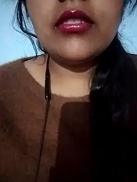 Snapshot of Love-Veronica chatting on February 12, 1:28 pm Love-Veronica online show from February 12, 1:28 pm