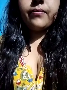 Snapshot of Love-Veronica chatting on February 17, 6:47 pm Love-Veronica online show from February 17, 6:47 pm