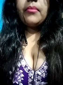 Snapshot of Love-Veronica chatting on February 23, 1:19 pm Love-Veronica online show from February 23, 1:19 pm