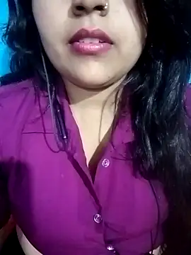 Love-Veronica online show from May 6, 12:10 pm