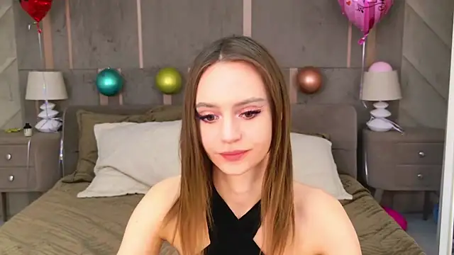 RebeccaMartons online show from February 17, 6:42 am