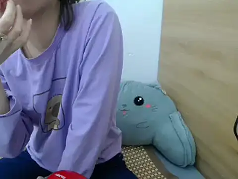 HotQueen online show from January 16, 1:58 pm