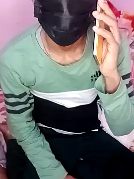 Snapshot of dil_ki_rani_68 chatting on December 4, 3:32 pm dil ki rani 68 online show from December 4, 3:32 pm