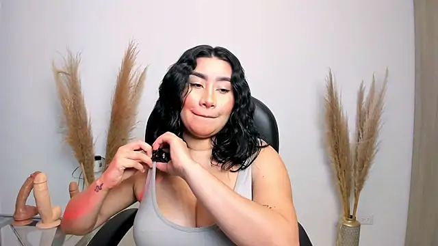 leylaclintonxx online show from February 2, 10:17 pm
