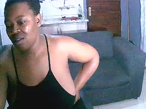 curvyloneah75 online show from December 11, 8:39 pm