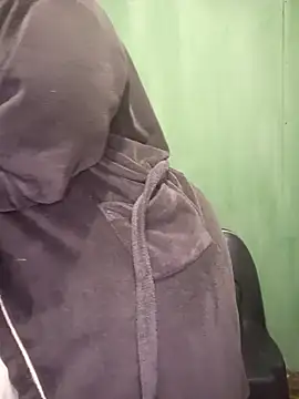 curvyloneah75 online show from April 7, 3:01 pm