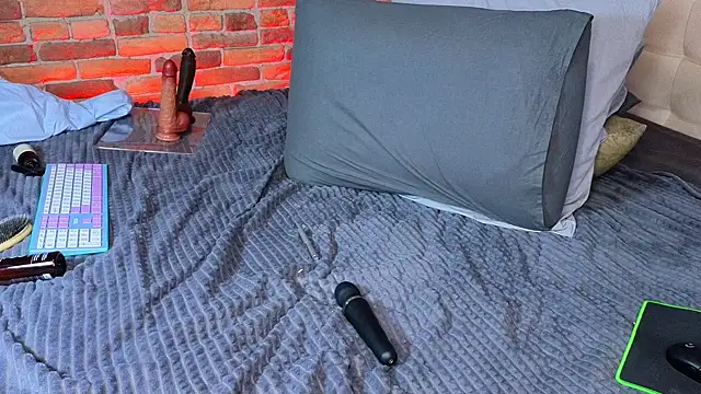 LinaQik online show from December 28, 5:03 pm