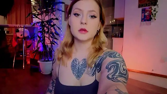 LinaQik online show from November 2, 5:37 pm