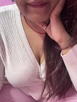 Snapshot of _nishalove19 chatting on January 19, 7:15 pm nishalove19 online show from January 19, 7:15 pm