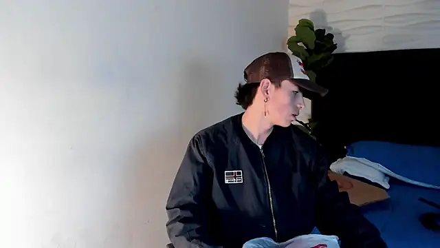 MattiDeLuca online show from February 7, 5:51 pm