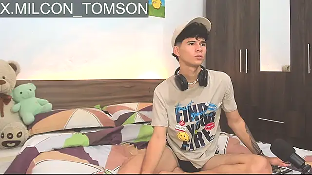 Milcon Thomson online show from October 6, 9:45 pm