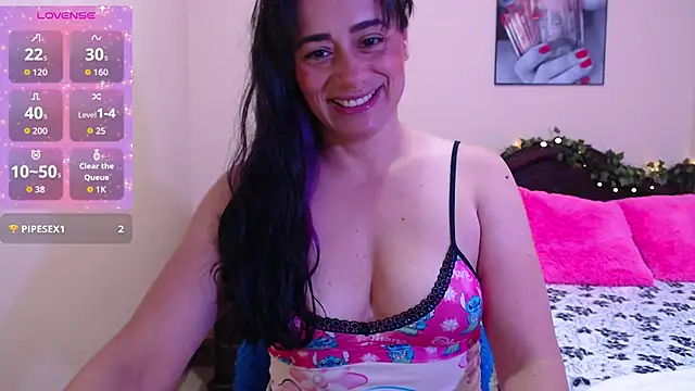 sara florez1 online show from December 5, 11:30 am