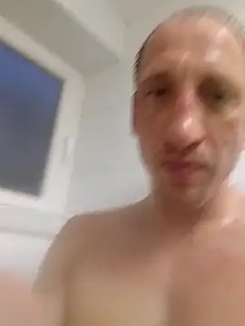 Snapshot of RomanOk41 chatting on March 12, 5:02 am RomanOk41 online show from March 12, 5:02 am