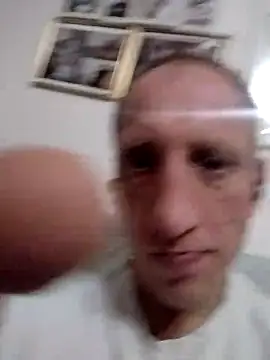 Snapshot of RomanOk41 chatting on March 22, 2:04 am RomanOk41 online show from March 22, 2:04 am