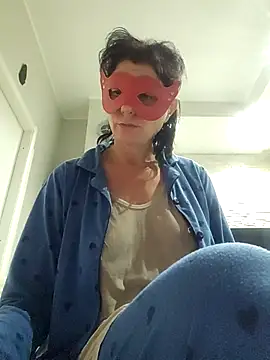 Snapshot of Vagabondainnamorata chatting on November 25, 3:50 am Vagabondainnamorata online show from November 25, 3:50 am