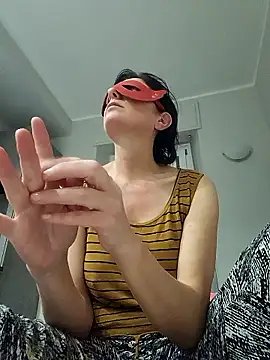 Snapshot of Vagabondainnamorata chatting on December 22, 4:15 pm Vagabondainnamorata online show from December 22, 4:15 pm