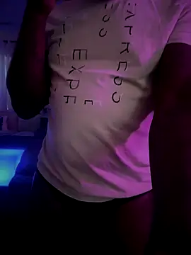 Snapshot of Bignc chatting on October 16, 6:09 pm Bignc online show from October 16, 6:09 pm