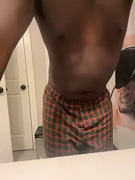 Snapshot of Bignc chatting on November 24, 6:13 am Bignc online show from November 24, 6:13 am