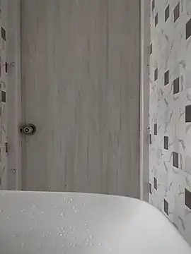 surabhi09 online show from November 24, 2:55 am