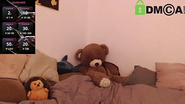 Snapshot of juicy_mystery chatting on February 25, 3:49 pm juicy mystery online show from February 25, 3:49 pm