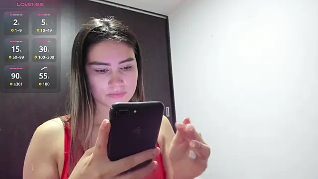 Hannah Baileyy online show from March 3, 10:48 pm