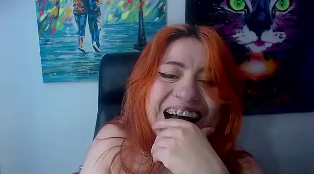 Snapshot of XxMiaSexxyHotxX chatting on March 10, 5:18 pm XxMiaSexxyHotxX online show from March 10, 5:18 pm