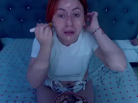 Snapshot of XxMiaSexxyHotxX chatting on September 12, 2:17 pm XxMiaSexxyHotxX online show from September 12, 2:17 pm