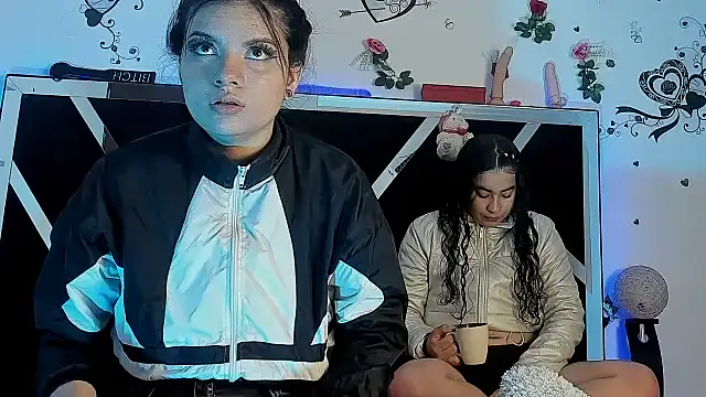 Snapshot of abby_eemily chatting on October 18, 12:28 pm abby eemily online show from October 18, 12:28 pm