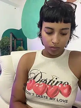 LollaByer online show from November 19, 9:04 pm