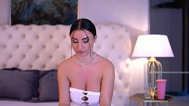 IsabelleHunt online show from January 20, 9:03 am