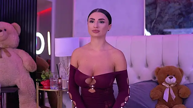 IsabelleHunt online show from September 25, 4:38 am