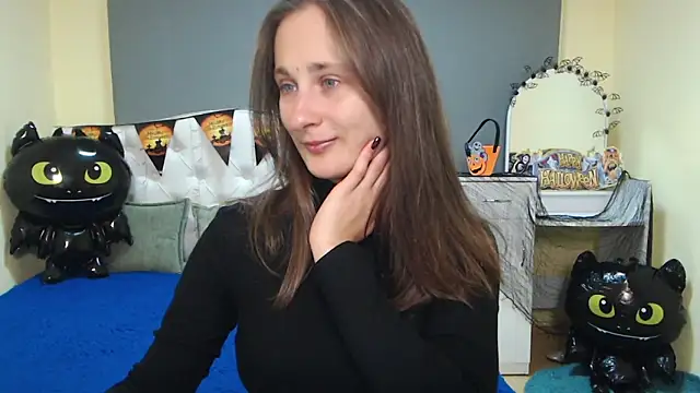 MichelLeee online show from October 22, 11:10 am