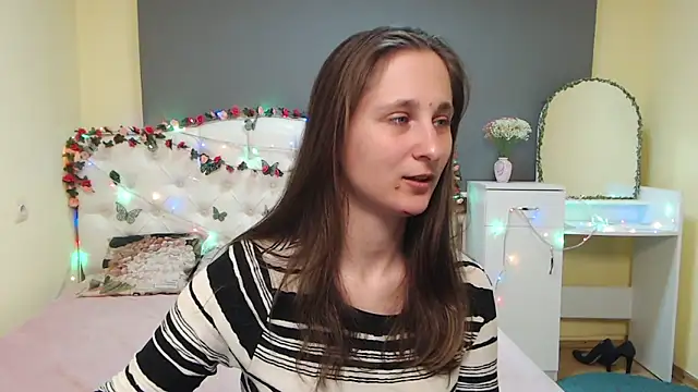 MichelLeee online show from March 26, 12:22 pm