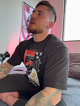 DimitriSullivan  online show from November 24, 7:35 pm