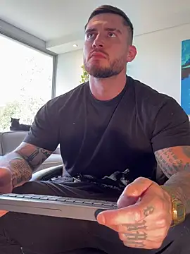 DimitriSullivan  online show from April 15, 1:18 pm