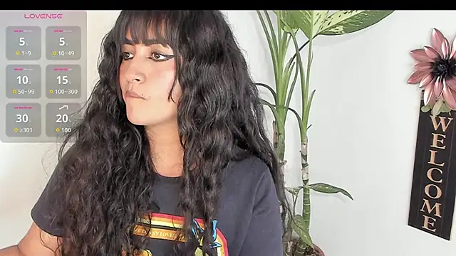 Snapshot of Lady_Rey chatting on October 17, 1:53 am Lady Rey online show from October 17, 1:53 am