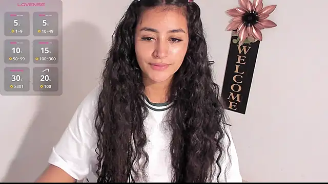 Snapshot of Lady_Rey chatting on November 13, 2:32 am Lady Rey online show from November 13, 2:32 am