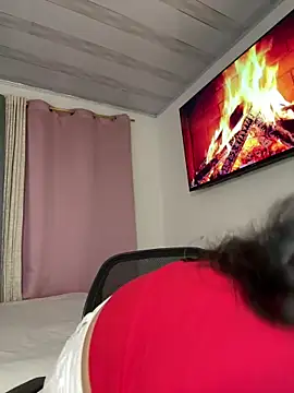 Snapshot of Lady_Rey chatting on November 28, 11:07 pm Lady Rey online show from November 28, 11:07 pm