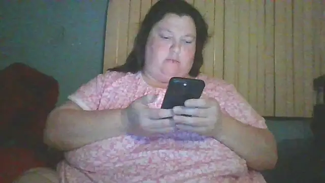 Honeybee2025 online show from December 9, 11:45 pm