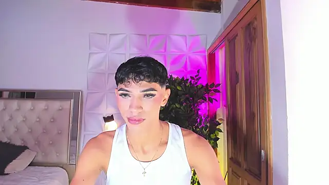 Snapshot of im_sebaslopez chatting on February 26, 7:46 pm im sebaslopez online show from February 26, 7:46 pm