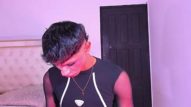 Snapshot of im_sebaslopez chatting on March 1, 7:38 pm im sebaslopez online show from March 1, 7:38 pm