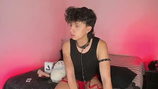 juandaaap online show from December 19, 2:40 am