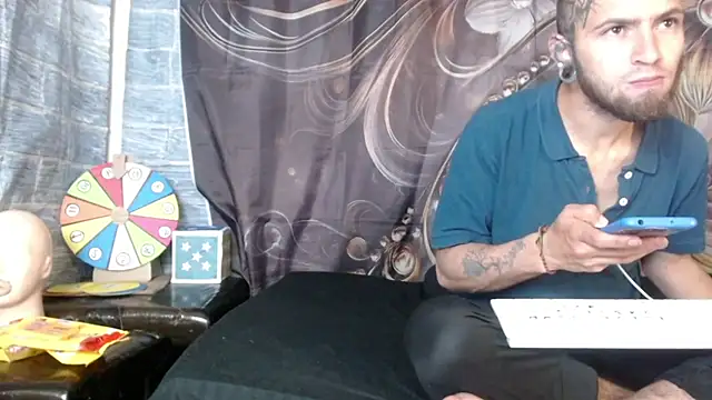 Snapshot of _Asmodeo666 chatting on February 10, 6:28 am Asmodeo666 online show from February 10, 6:28 am