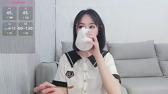 Koi-m- online show from February 10, 3:57 am