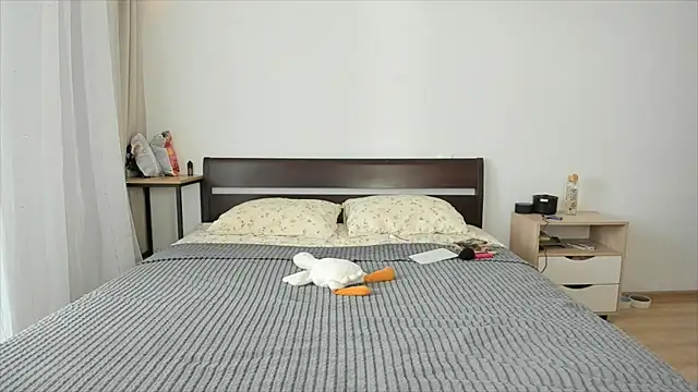 Snapshot of Xloe_Queen chatting on November 1, 9:22 am Xloe Queen online show from November 1, 9:22 am