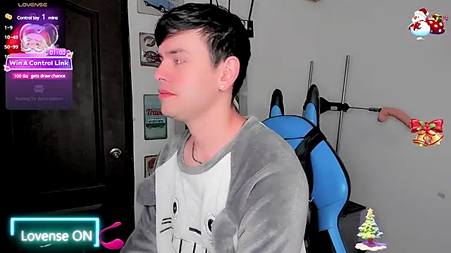 Snapshot of joe_jhon chatting on December 18, 12:51 pm joe jhon online show from December 18, 12:51 pm