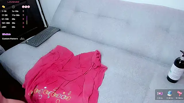 Snapshot of joe_jhon chatting on January 26, 8:25 am joe jhon online show from January 26, 8:25 am