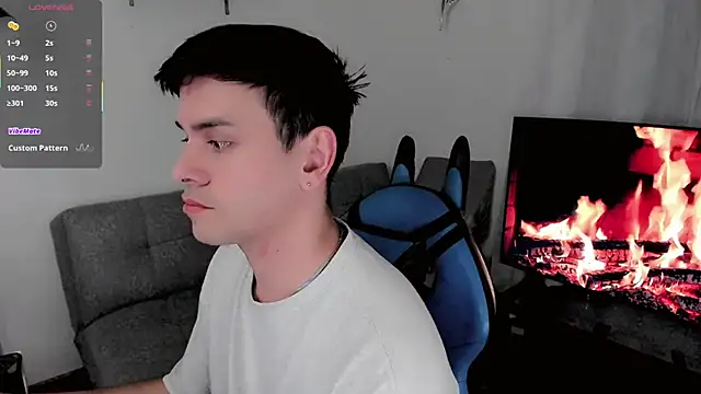 Snapshot of joe_jhon chatting on January 31, 3:41 am joe jhon online show from January 31, 3:41 am