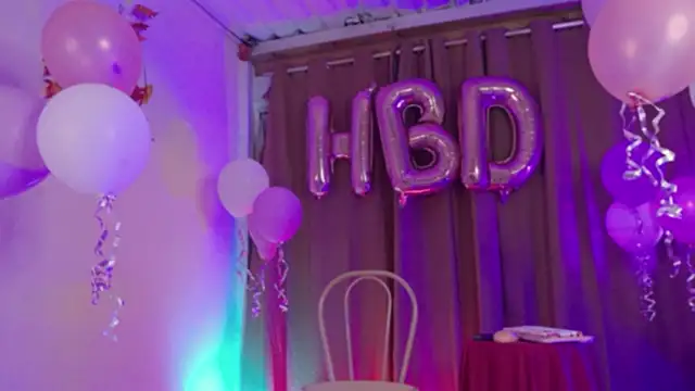 Little maeve online show from November 15, 1:14 am