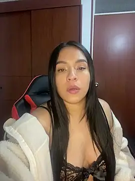 Snapshot of Alice_taylor1_ chatting on January 8, 2:57 am Alice taylor1 online show from January 8, 2:57 am